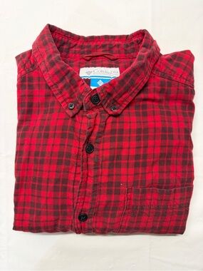 Columbia Red & Black Plaid Flannel Button-Down Shirt